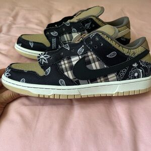 Black/Tan Nike(Travis Scott)